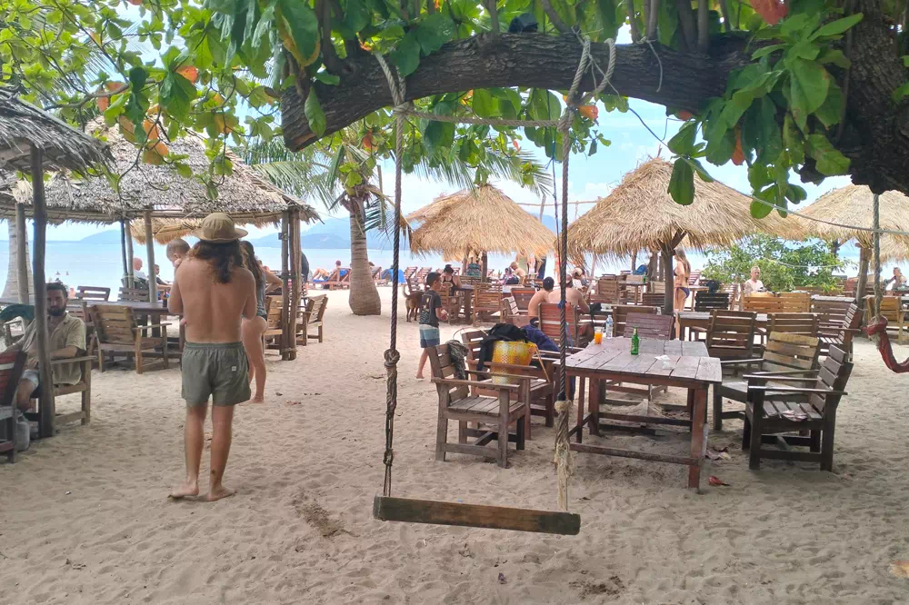 Ко Мадсум, пляж