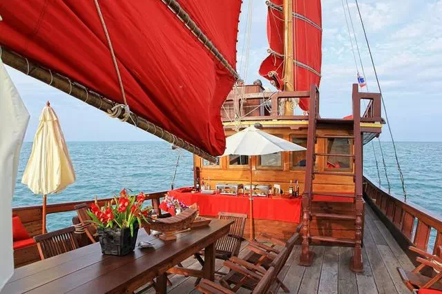 Красный Барон Самуи вид 2